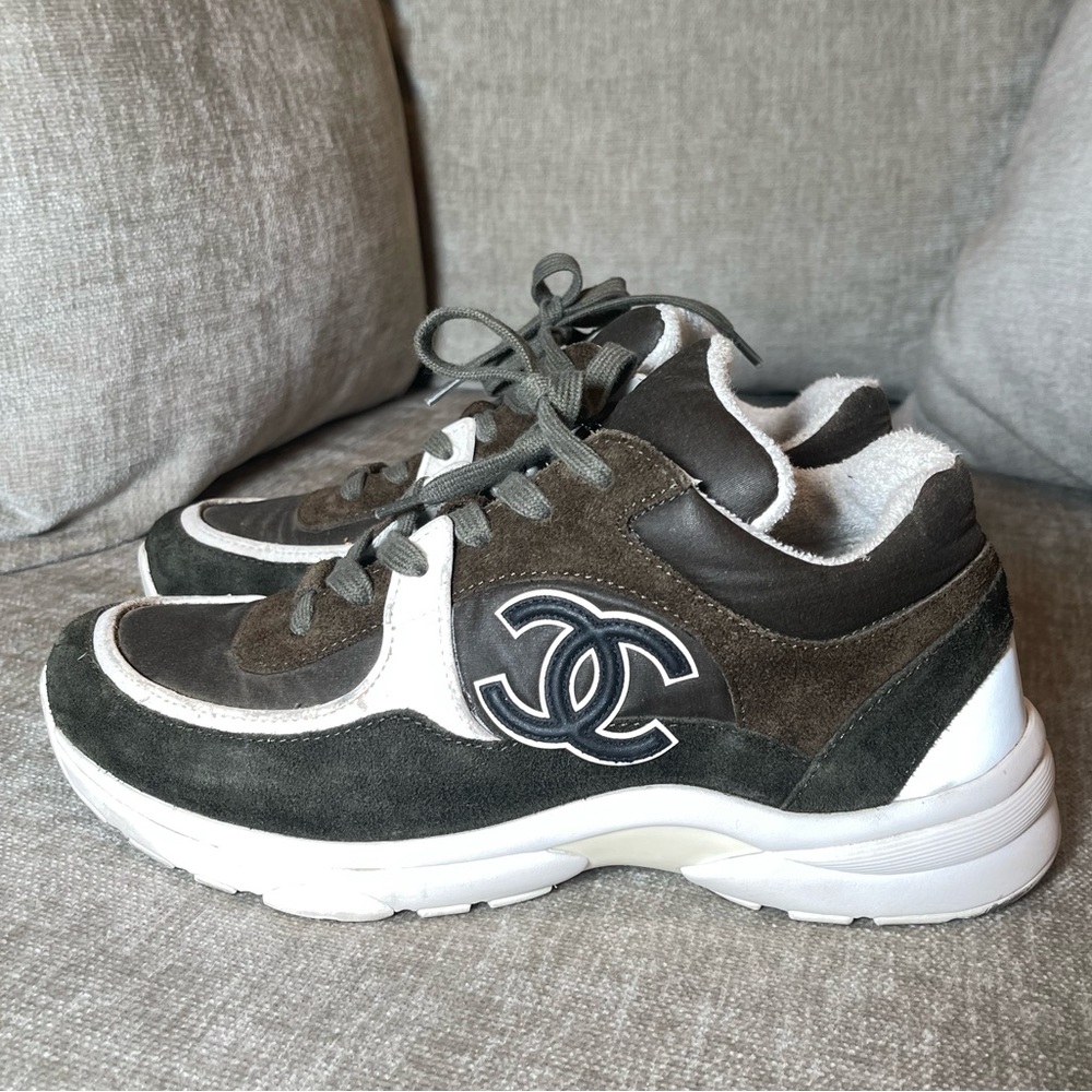CHANEL Brown Sneakers